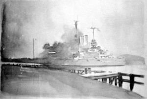 BW neg 27 - Destroyer in Port